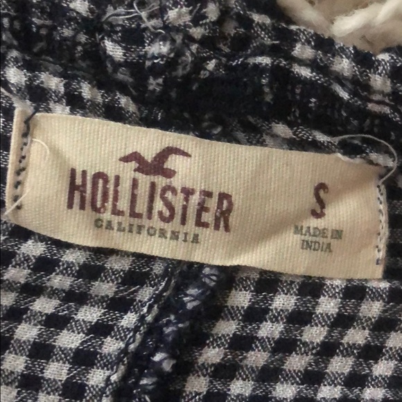 Hollister off the shoulder blouse - Picture 4 of 5
